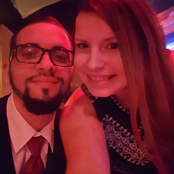 Meet your Posher, Debra! - Picture 2 of 5